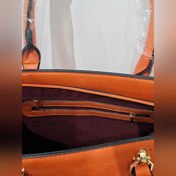 Handbag Set - Picture 11 of 11